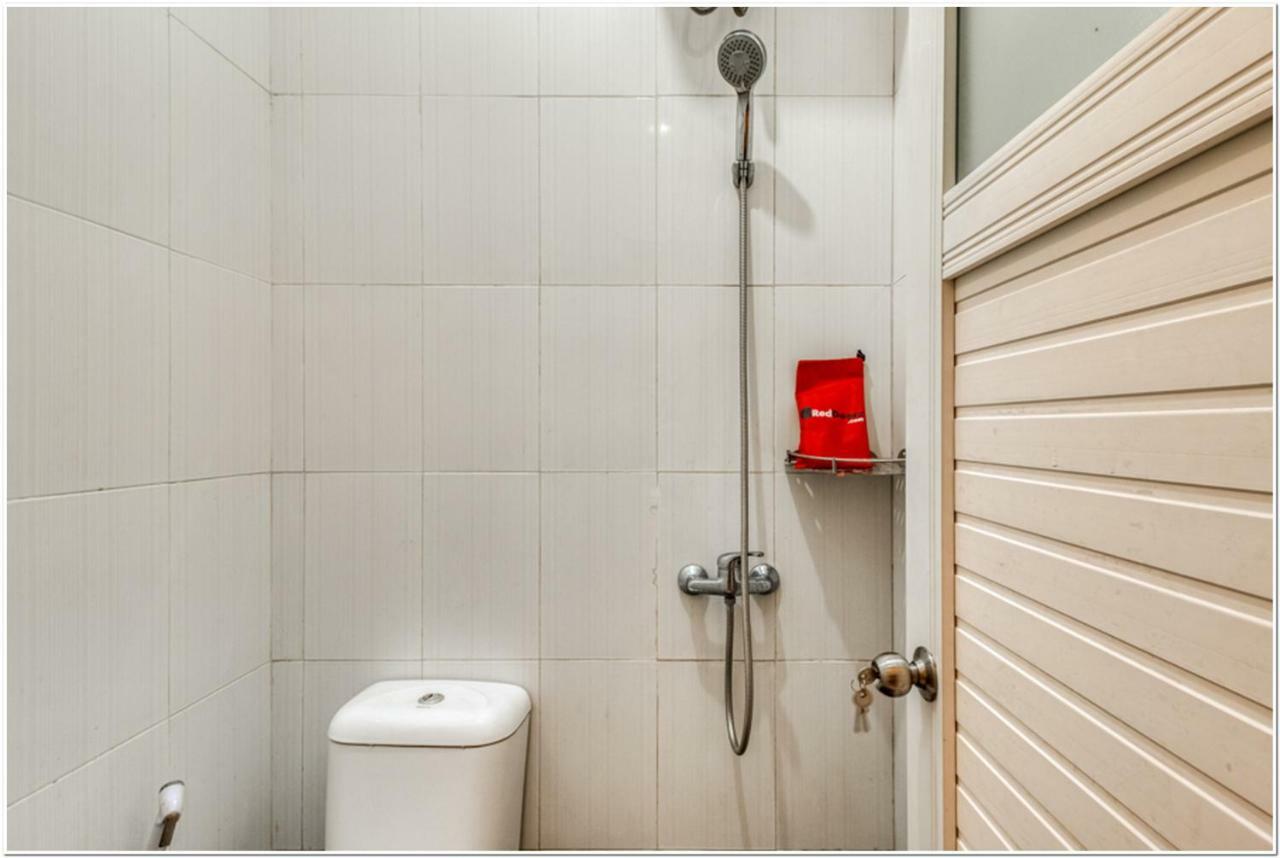 Reddoorz Near Ramai Mall Malioboro Джокякарта Екстериор снимка